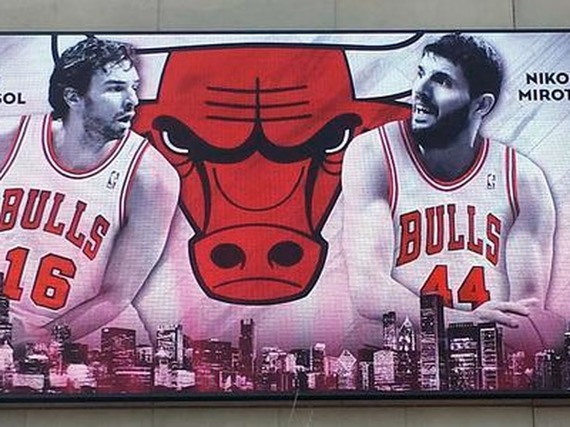 Muñeca caliente de Mirotic; los 18.000 de Pau; otro cuarto sublime de Klay Thompson