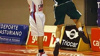 Movimientos en Axarquía: Renueva a Mike Williams y recibe la cesión de Chylinski