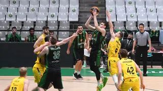 El Joventut corrige su mala dinámica con una victoria ajustada ante el Tenerife