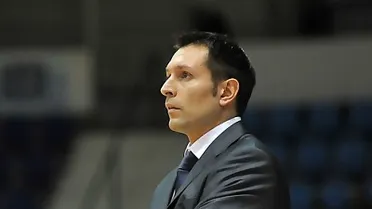 Natxo Lezkano seguirá dirigiendo a Palencia Baloncesto