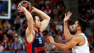 El Baskonia arrolla al Real Madrid y recupera la sonrisa (105-75)