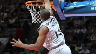 El Estu no puede con la Penya en el día de los regresos