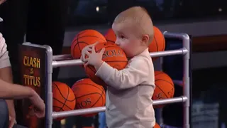 Shaquille O’Neal vencido a los tiros libres por el bebé fenómeno de Youtube