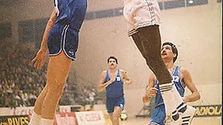 ¿Por qué era tan bueno Nate Davis? Por Anicet Lavodrama