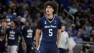 March Madness: El campeón cae ante UNC; St. Peter’s es la cenicienta