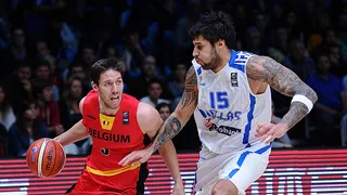 El poderoso juego interior de Grecia arrolla a Bélgica (75-54)