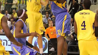 Jan, hijo del mítico Fernando Martín, hará la pretemporada con Bilbao Basket