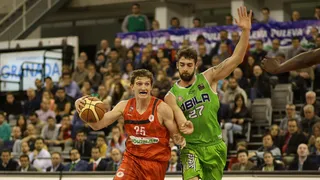 Tarragona y Ávila, a semis por la vía rápida. Clínicas y Morón alargan sus series