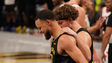 Las imágenes que nadie quería ver: Stephen Curry se retira cojeando y el parte médico siembra la preocupación en Golden State