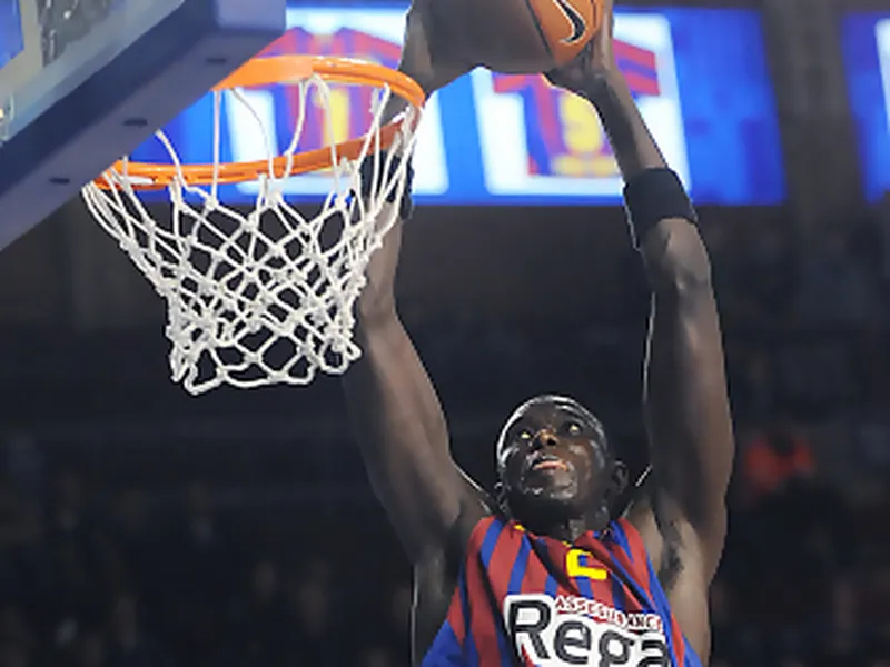Boniface Ndong deja el Barça Regal por el Galatasaray