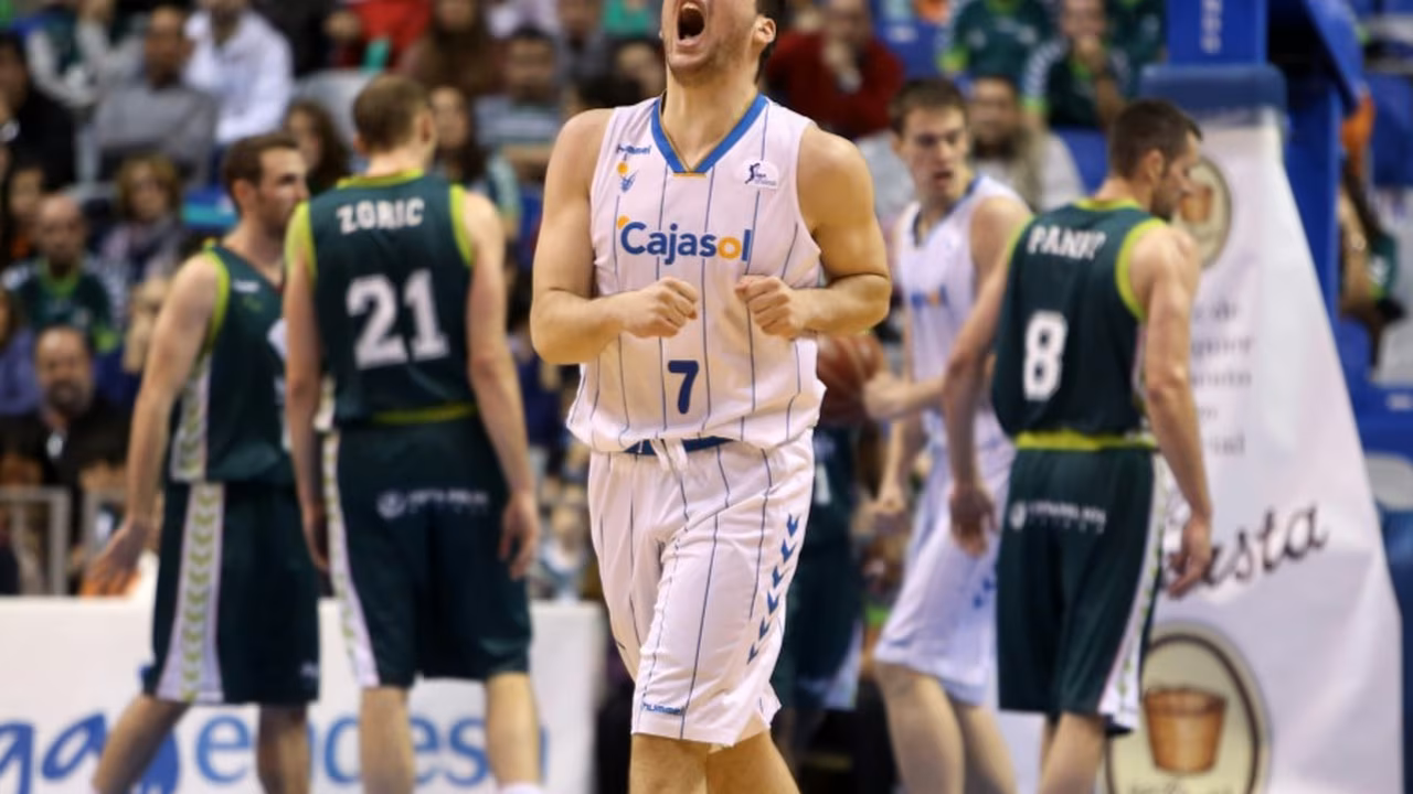 Beka Burjanadze, de brillar en el Europeo U20 a su descarte en el Baloncesto Sevilla