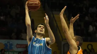 Kurz lidera el último asalto a la pintura del Cajasol (68-76)