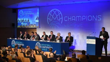 FIBA rompe con ACB. Los equipos LEB jugarán sus competiciones en 2017 (Inocentada)