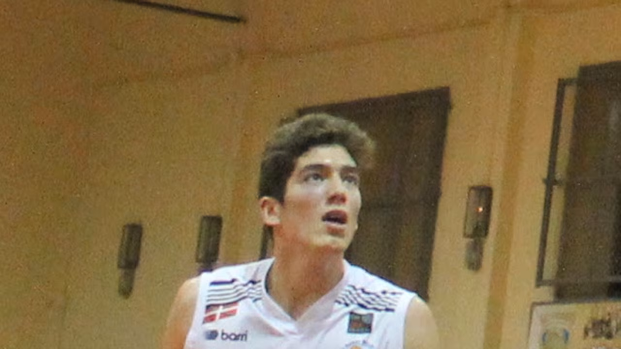 Rubén Gutiérrez cambia Sammic por Aceitunas Fragata Morón. Alo Marín, renovado
