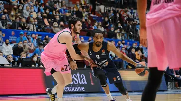 El Zenit minimiza al Barça y fuerza el quinto partido (74-61)