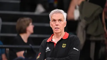 ASVEL tenía nuevo entrenador… ¡pero una Federación lo bloquea!