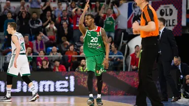 Adams impide que Zalgiris Kaunas tome el Buesa Arena