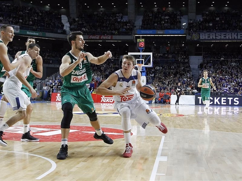 Luka Doncic ejecuta la sentencia y el Real Madrid vence a un peleón Zalgiris (96-91)