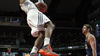 El Real Madrid tritura a UCAM Murcia y recupera la moral para la batalla ante CSKA (102-65)