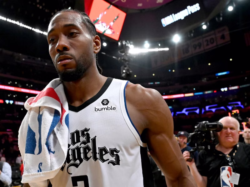 Los Clippers deben tomar decisiones: preocupante lesión de Kawhi