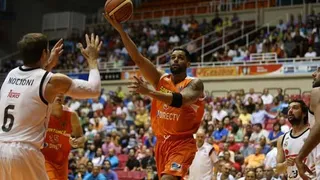 Real Madrid inicia la Copa Euroamericana con victoria ante los Cangrejeros de Paco Olmos