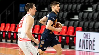 Doble rumor: ¿Luke Maye a Manresa y Nikolic a Burgos?