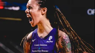 Brittney Griner liberada al fin en un intercambio entre Estados Unidos y Rusia