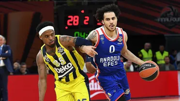 El Anadolu Efes se lleva el gran derbi turco con un pletórico Shane Larkin (73-92)