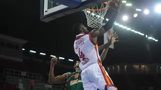 Debuta Kaloyan Ivanov; Young da espectáculo; el diminuto Green sorprende al Dogus