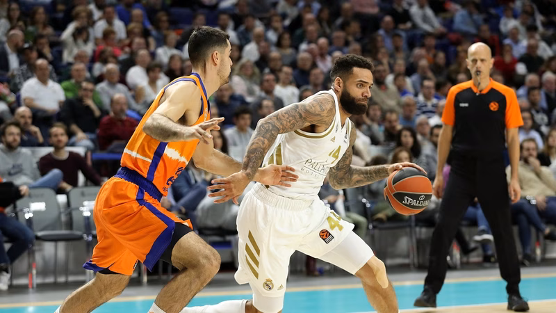 El Real Madrid mete la séptima ante Valencia Basket (111-99)
