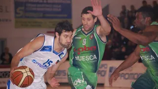 Adecco Plata, F2 – J.10 y 13: Tíjola tumba a Huesca en un intenso partido y da un paso clave para el ascenso. Santurtzi, cerca del play off. Edward Santana, MVP (Quiniela Express)