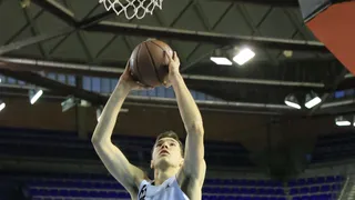 Lovro Mazalin, futuro para un Basket Zaragoza que negocia con Knight y Norel