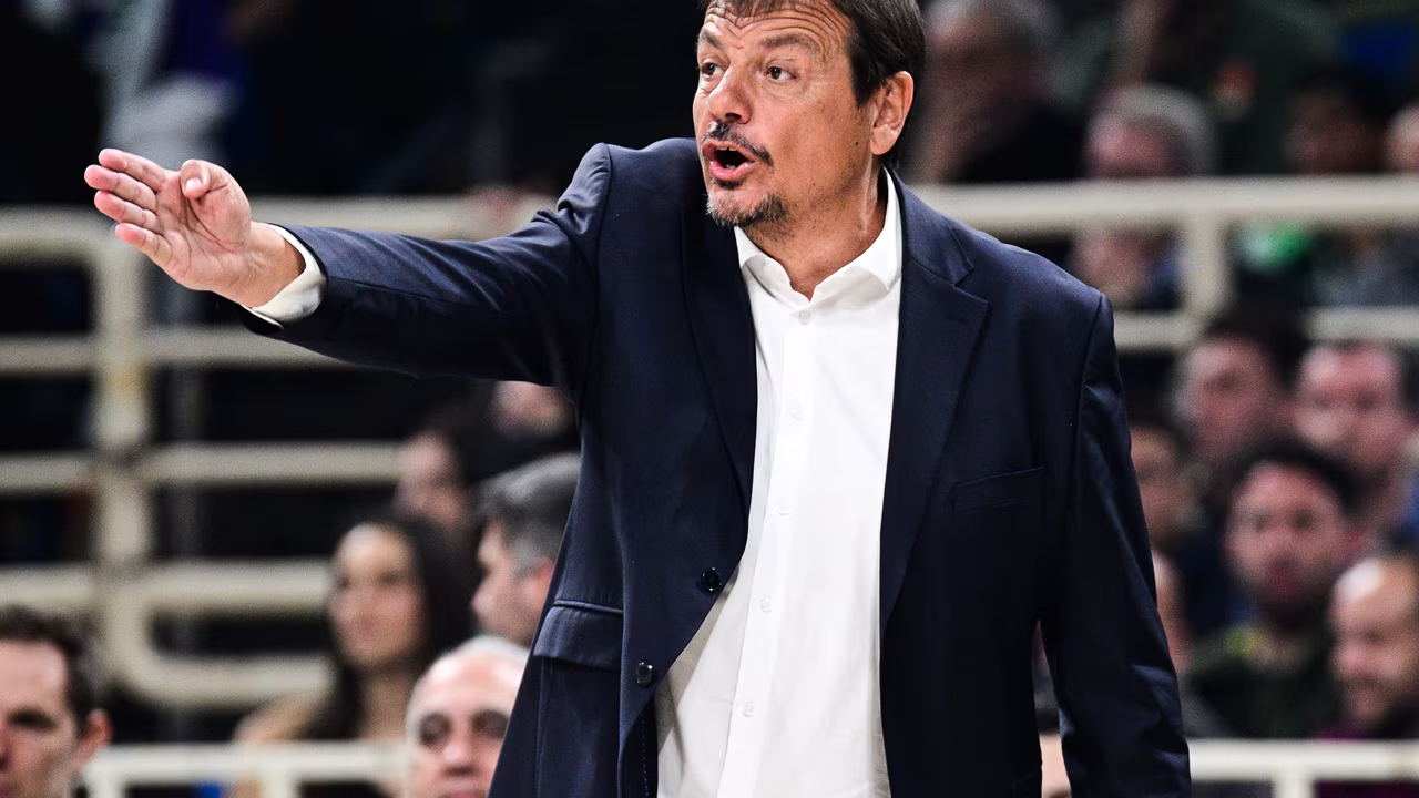 Ergin Ataman la vuelve a liar: “Quiero quejarme de algunos jugadores como…”