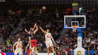 “El Capitán América” ejerce de héroe y derrota al Real Madrid (86-87)