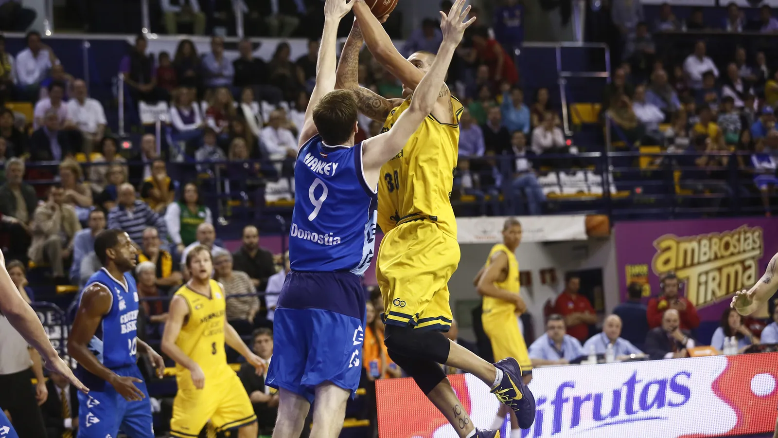 El gladiador Will Hanley continuará en Gipuzkoa Basket