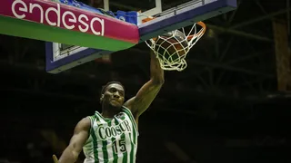 AJ Slaughter cambia la hora en San Pablo y saca al Betis del pozo (86-81)