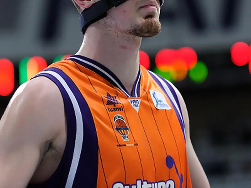 Eurocup Last16 (J2): Valencia Basket restaña heridas apabullando al VEF Riga. Los conjuntos rusos asustan. Mavrokefalidis, MVP