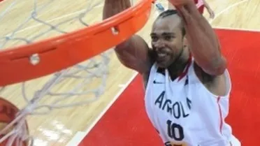 Preolímpico (J1): Rusia y Grecia arrasan a Corea y Jordania. Angola sorprende a Macedonia. Vasquez lidera a Venezuela ante Nigeria. Los tanques no dejan entrenar a Lituania