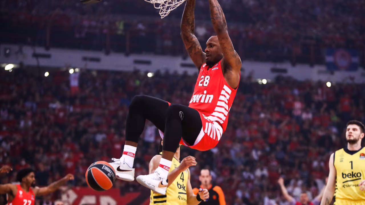 Reggio Emilia ficha al gran pívot libre del mercado con pasado NBA y Euroliga