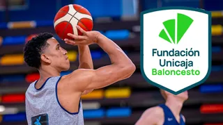 Problema para Unicaja: abandona los entrenamientos con España un jugador clave