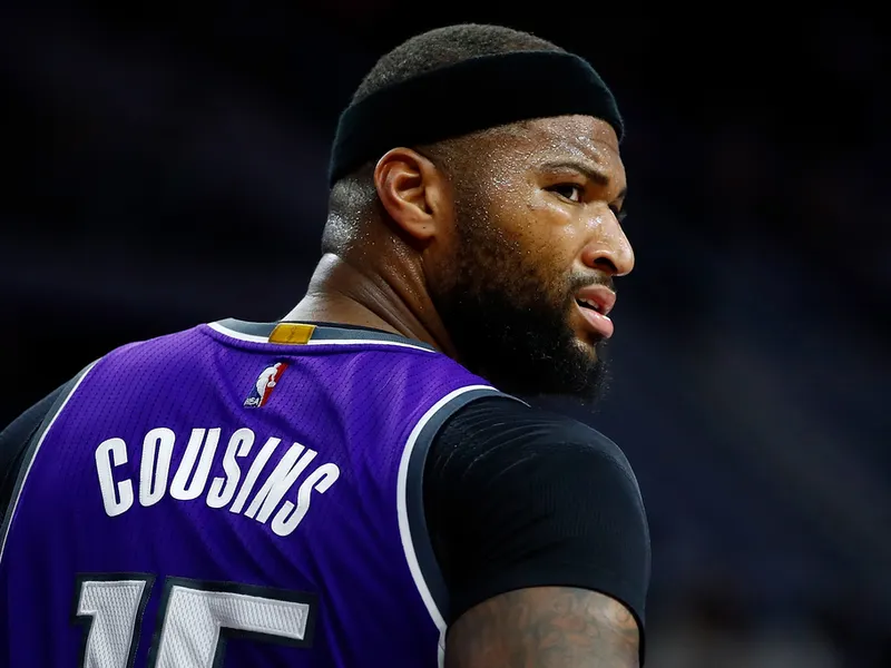 Cousins (40p) mantiene a los Kings con opciones de Playoffs y Ricky da 16 asistencias