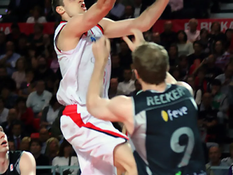 Comienza la desintegración del actual proyecto-Baskonia: Rakocevic ya es jugador de Efes Pilsen
