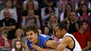 Hordur Vilhjalmsson, de temporero en Bilbao a firmar por CB Valladolid. Así juega