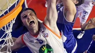 Julio González renueva con el Tenerife Baloncesto