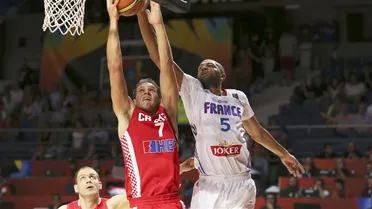 Francia se clasifica para cuartos a pesar de los 27 puntos de Bojan Bogdanovic (69-64)