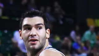 Rodríguez y Mavroeidis, protagonistas inesperados de la victoria de Bizkaia Bilbao Basket en Zaragoza