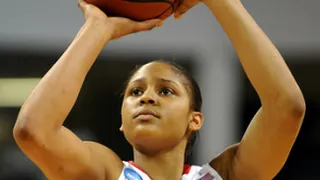 Actualidad LF: Yacoubou cierra el ‘Dream Team’ de Ros, Perfumerías se renueva y Fort se marcha. Abalde y Lima se van a Francia. Además, la preselección de España para el Eurobasket