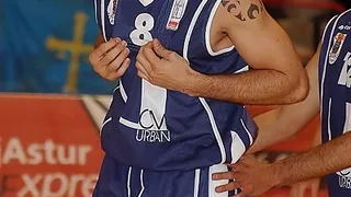 Carlos Martínez vuelve a las ligas Adecco renovado por el Askatuak junto a Urko Fernández de Retana