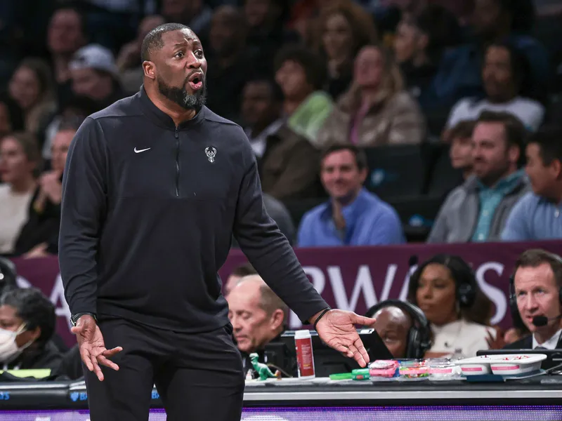 ¡Sorpresa! Los Bucks despidieron a su entrenador Adrian Griffin y buscan a un campeón