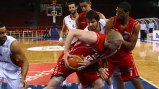 Liga Turca (J21-22):  4 partidos con prórroga en la J21. Brad Buckman explota (34+16) y Engin Atsur salva los muebles para Fenerbahce ante Mersin